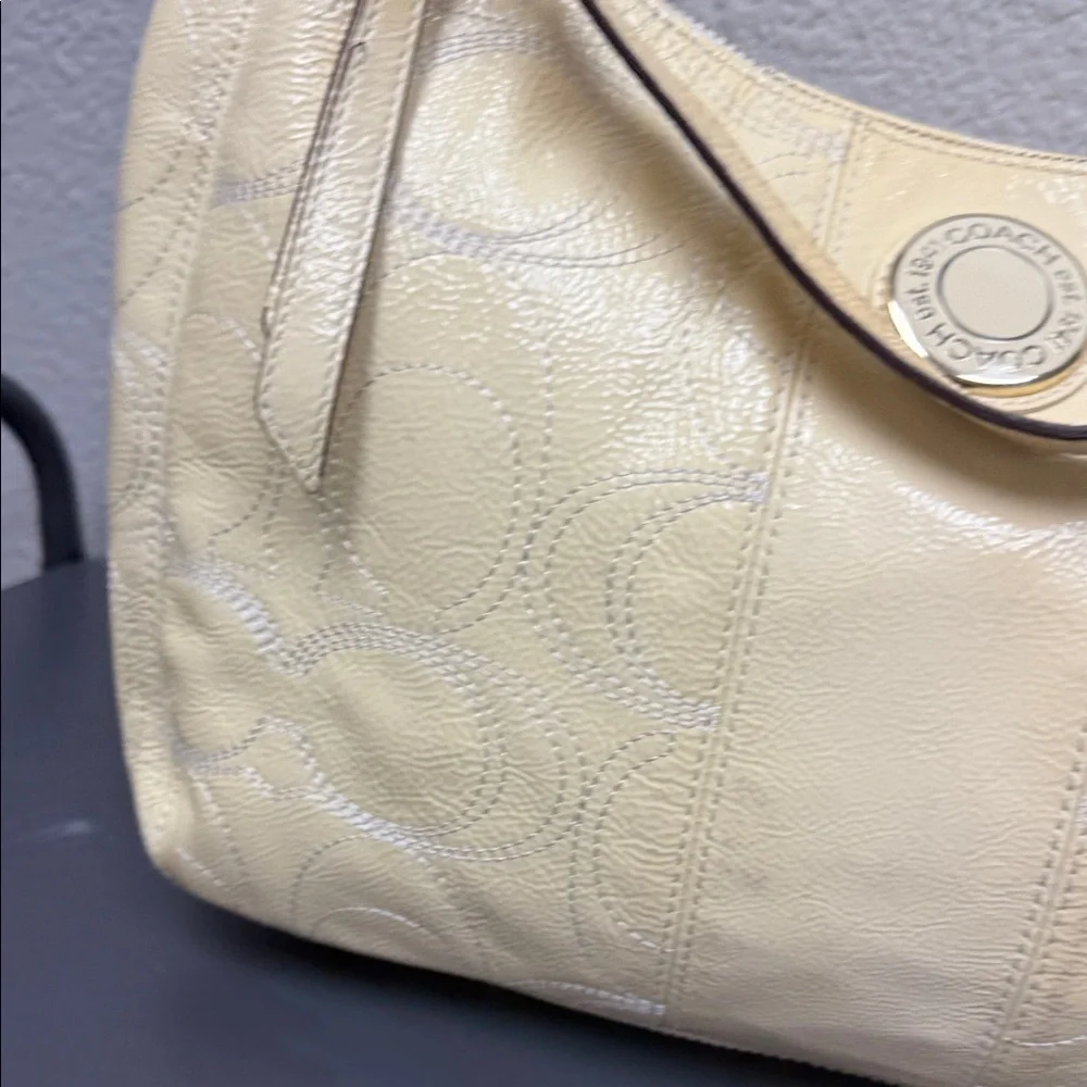Coach chic shoulder